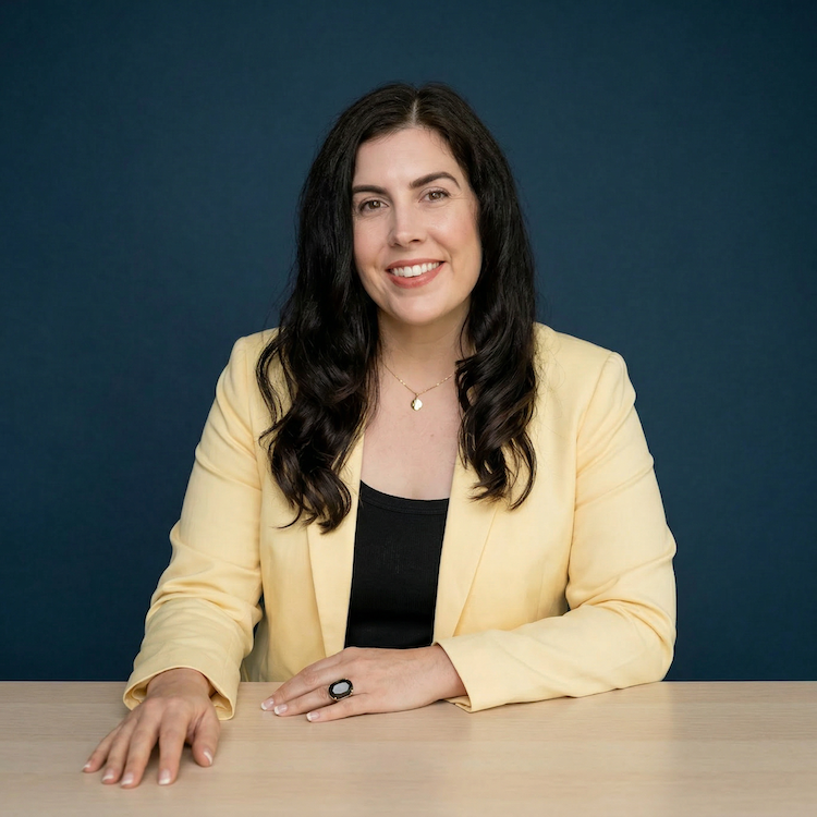 lindsay-pfieffer-chief-product-officer-legalmed180